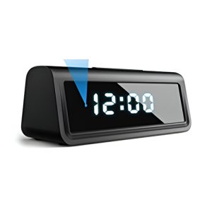 מצלמה נסתרת בשעון שולחני דיגיטלי
